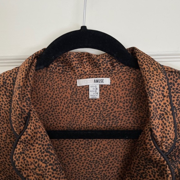 AMUSE SOCIETY | leopard satin button down - Picture 3 of 4